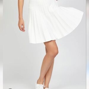 A NEW DAY Womens Size M White Pleated Pull On Casual Gym Athletic